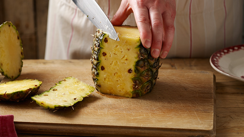 how to dice pineapple